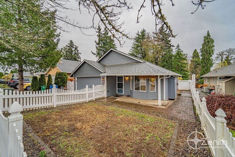 2209 NE 52nd St in Vancouver, WA - Building Photo