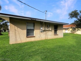 328 Cape Coral Pkwy W