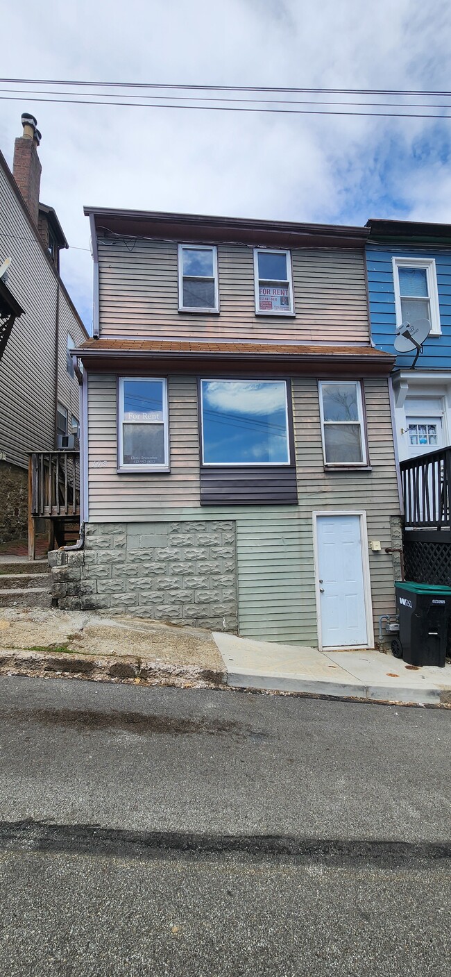 property at 105 Davis St