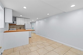 26 Indiana Ave in Long Beach, NY - Building Photo - Building Photo