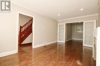 946 Eglinton Ave E in Toronto, ON - Building Photo - Building Photo