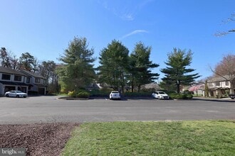 49 5 Crown Royal Cir in Evesham, NJ - Building Photo - Building Photo