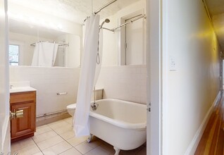 11 Barrows St, Unit 4A in Boston, MA - Building Photo - Building Photo