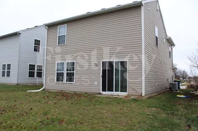 10988 Cedar Pine Dr in Indianapolis, IN - Building Photo - Building Photo