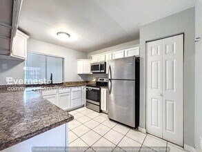 2 Chip Ct in Kissimmee, FL - Foto de edificio - Building Photo