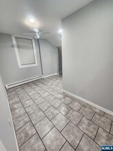 237 Spring St in Paterson, NJ - Building Photo - Building Photo