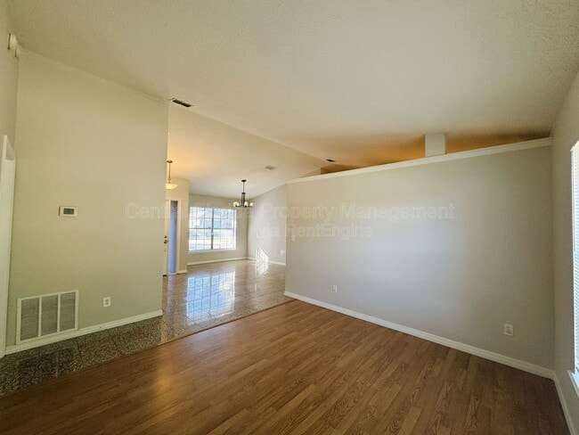 1407 Spring Ridge Dr in Winter Garden, FL - Building Photo - Building Photo