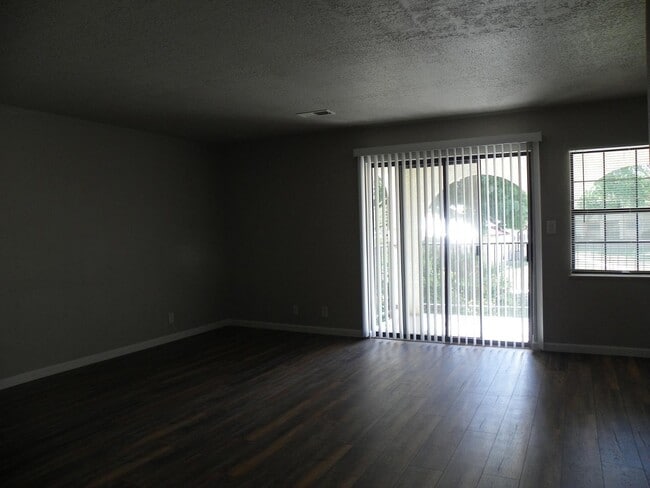 811 Country Club Dr SE in Rio Rancho, NM - Building Photo - Building Photo
