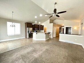 12921 Tortoise Lane in Riverton, UT - Building Photo - Building Photo