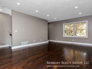 155 Banksville Pl in Pittsburgh, PA - Building Photo - Building Photo