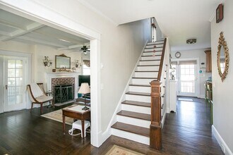 17 Annandale Terrace in Newport, RI - Building Photo - Building Photo