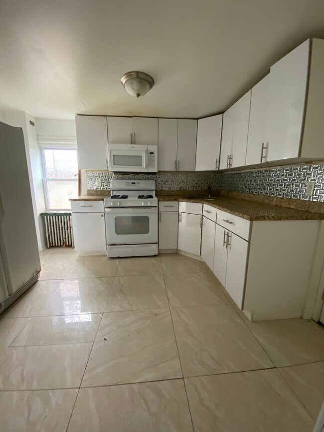 212 Scott St Rentals in WilkesBarre, PA