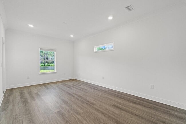 property at 212 Kara Lake Dr