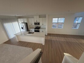 10545 Harbor Ln N in Maple Grove, MN - Building Photo