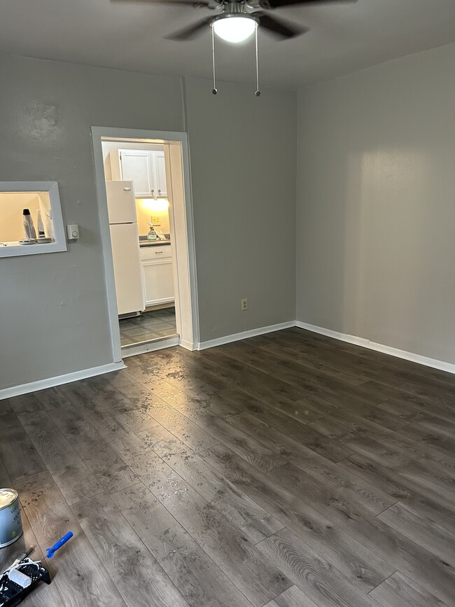 405 1st St, Unit Apt #1