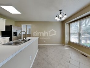 6307 Stonewick Dr in Jamestown, NC - Building Photo - Building Photo