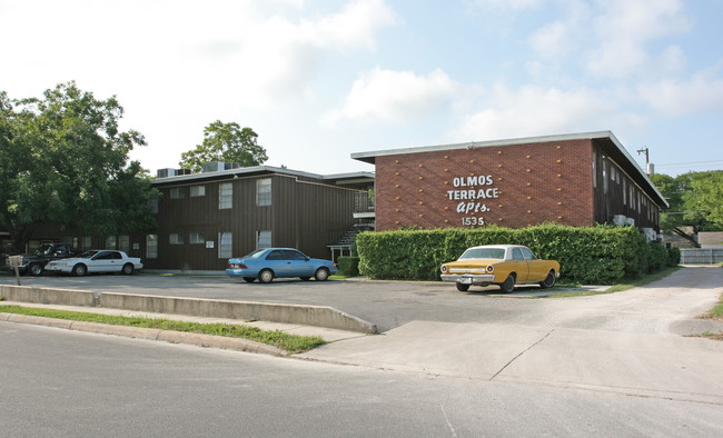 Olmos Terrace Apartments in San Antonio, TX - Building Photo - Building Photo