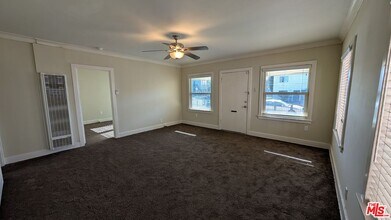 1153 W 39th St in Los Angeles, CA - Building Photo - Building Photo