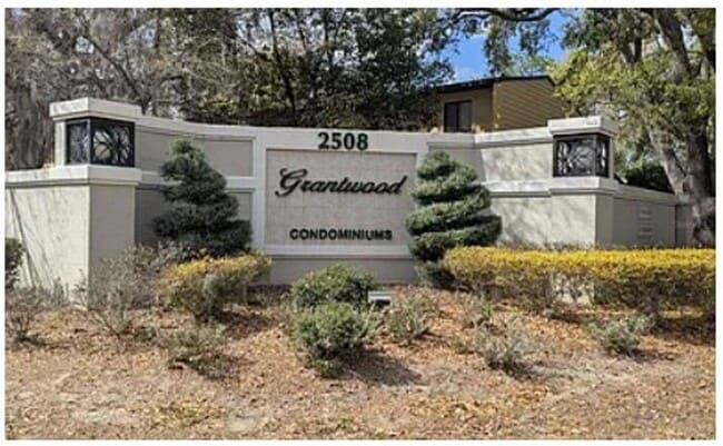 property at 2508 SW 35th Pl