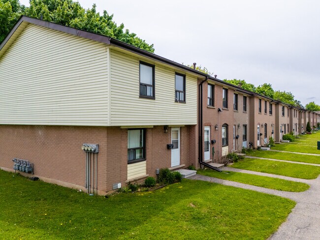McGee Townhouses in Kitchener, ON - Building Photo - Primary Photo