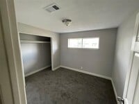 7823 Glass St photo'