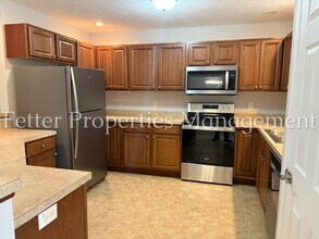 10655 Tecumseh Dr in Newburgh, IN - Foto de edificio - Building Photo