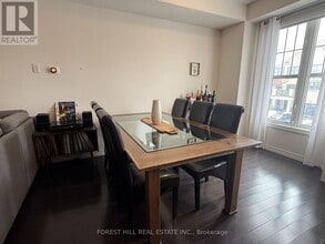 42 Bert Tait Ln in Whitchurch-Stouffville, ON - Building Photo - Building Photo