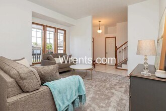 5622 E Sheffield Ln in Colbert, WA - Building Photo - Building Photo