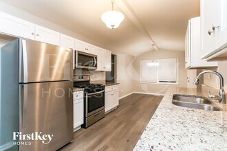 2105 THREE Forks Dr in Plainfield, IL - Foto de edificio - Building Photo