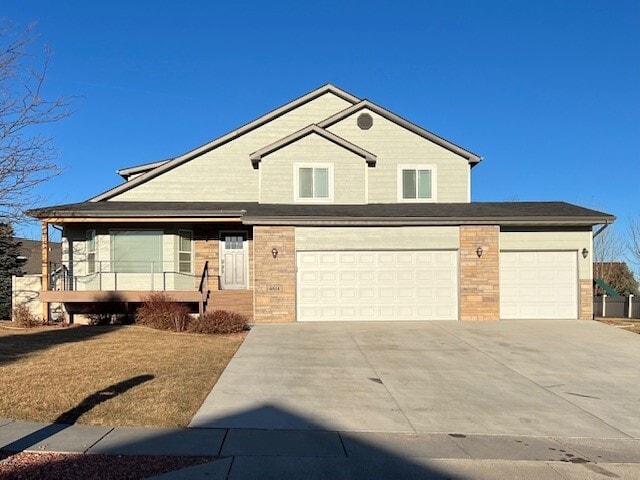 property at 6814 Riviera Ct