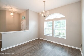 9941 Rose Creek Ct in Jacksonville, FL - Building Photo - Building Photo