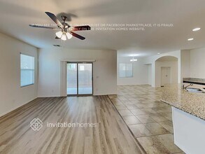 1285 E Palomino Way in Queen Creek, AZ - Foto de edificio - Building Photo