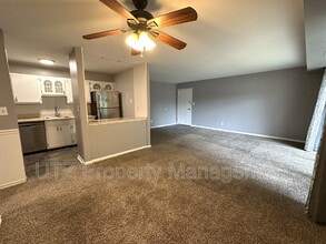 205 Erin Way in Reisterstown, MD - Building Photo - Building Photo