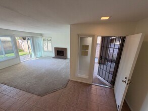 800-806 S Park Hyde St in Orange, CA - Building Photo - Building Photo