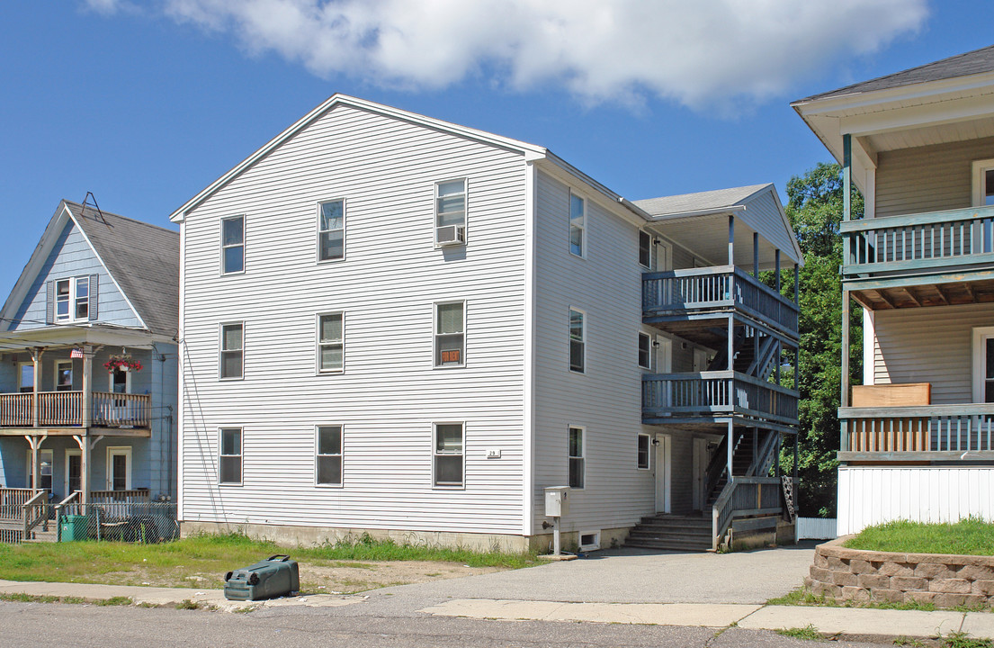 27-29 Charles St in Sanford, ME - Foto de edificio