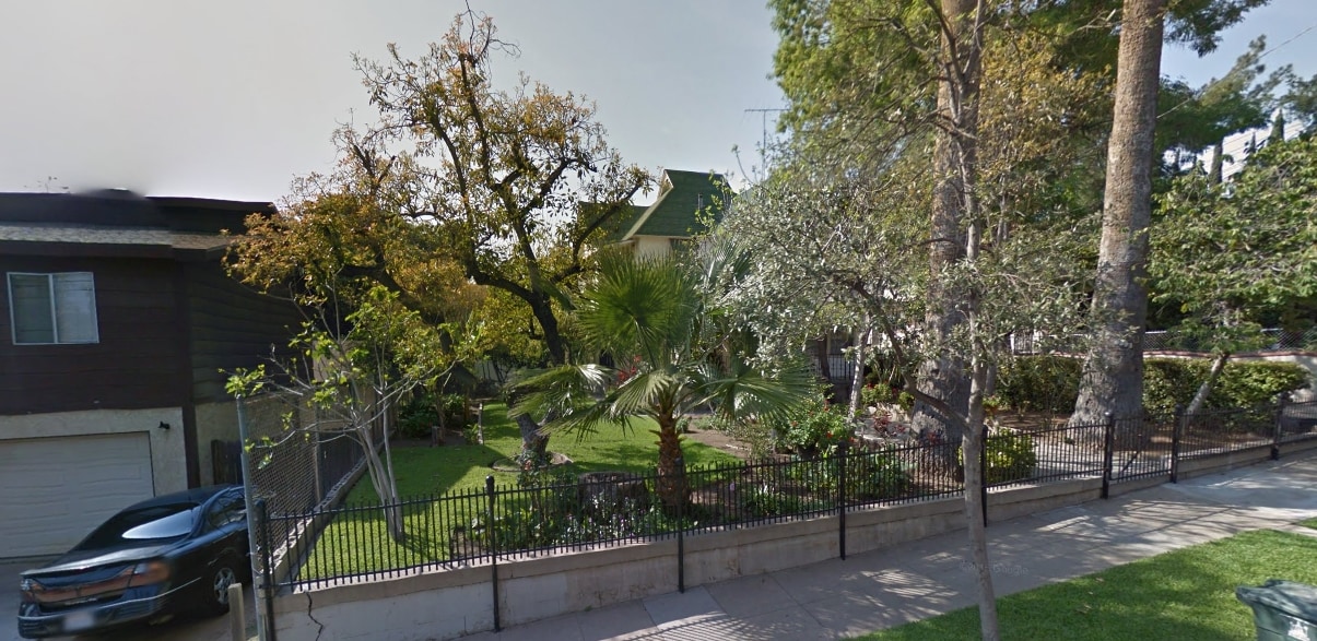 1393 N Marengo Ave in Pasadena, CA - Foto de edificio