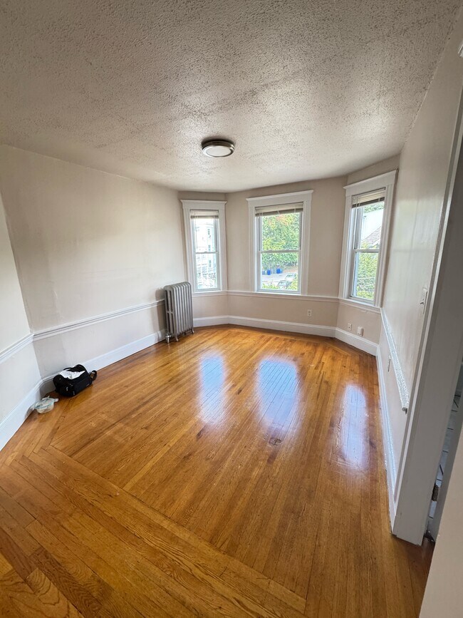 40 Atkins St, Unit 6 in Boston, MA - Building Photo - Building Photo