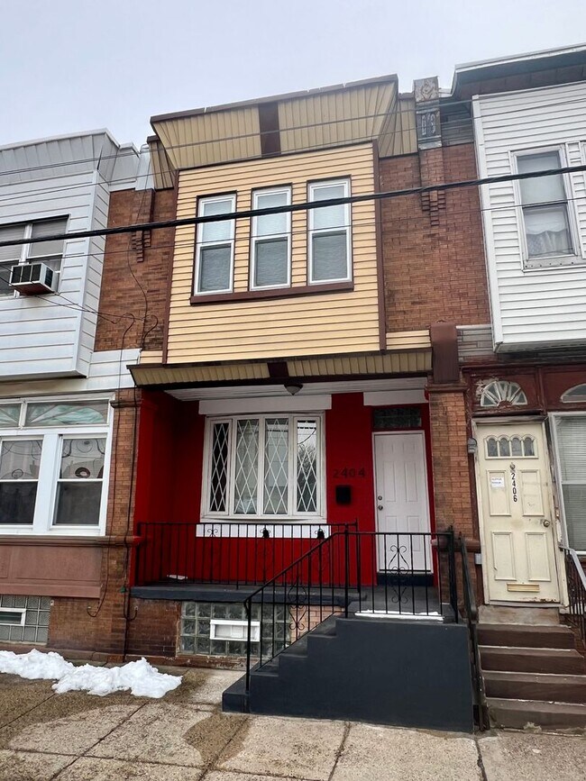 property at 2404 Mifflin St