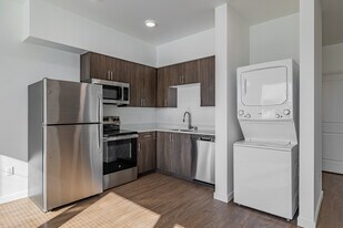 NW 99 Apartments in Vancouver, WA - Building Photo