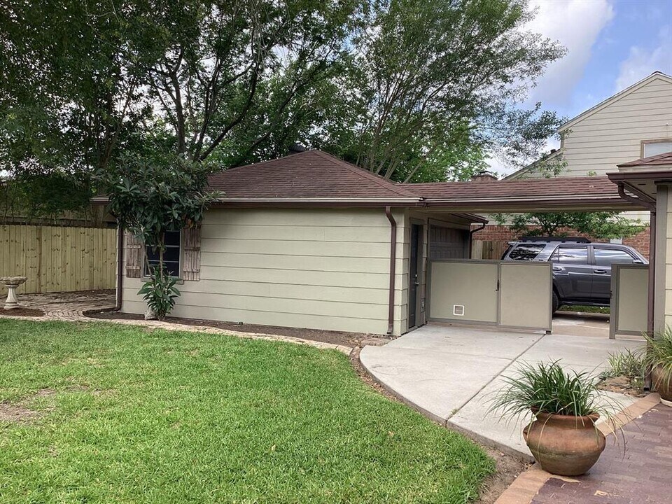 15311 Empanada Dr in Houston, TX - Building Photo