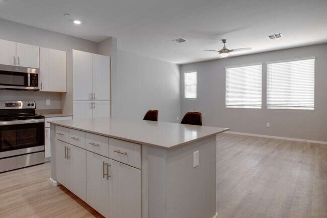 Town Germann in Gilbert, AZ - Foto de edificio - Interior Photo