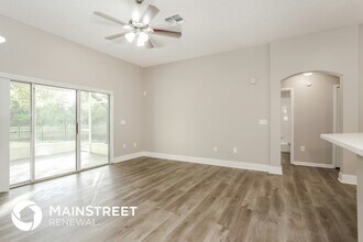 12436 Richfield Blvd in Jacksonville, FL - Foto de edificio - Building Photo