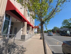 22 S Main St in Rochester, NH - Building Photo