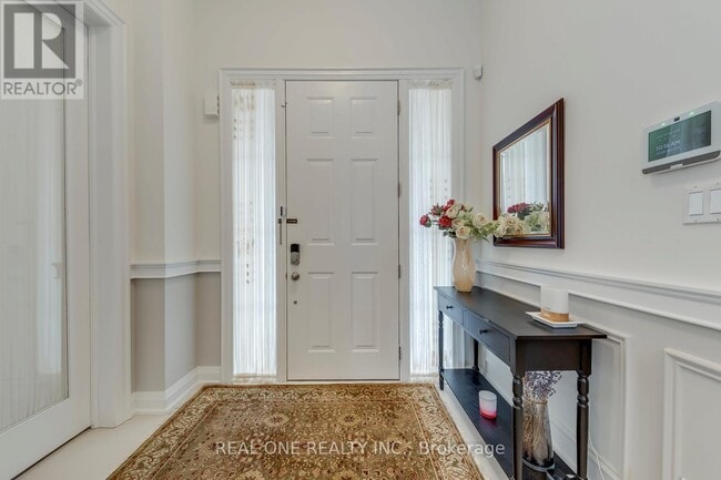 1103 John Laird Cir in Oakville, ON - Building Photo - Building Photo