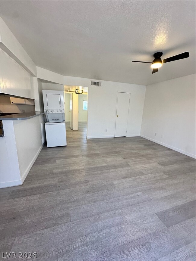 4920 Stanley Ave in Las Vegas, NV - Building Photo - Building Photo