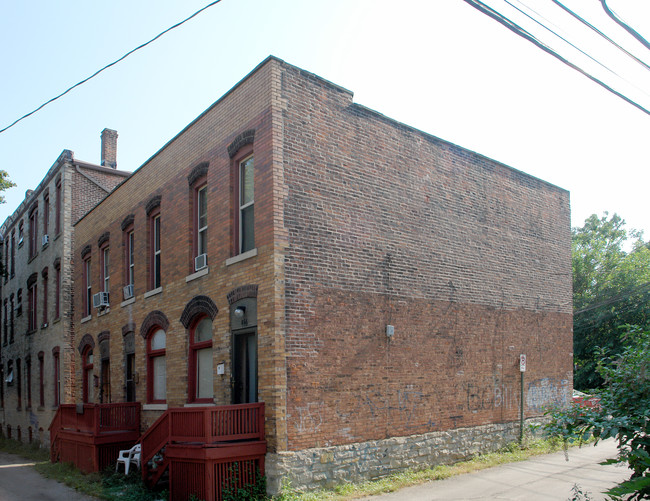 866-870 Kleiner Ave in Columbus, OH - Foto de edificio - Building Photo