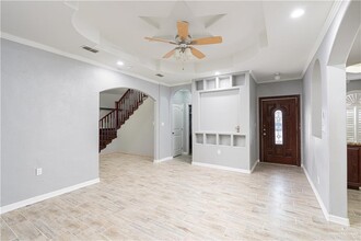 1102 W Villa St in Pharr, TX - Building Photo - Building Photo
