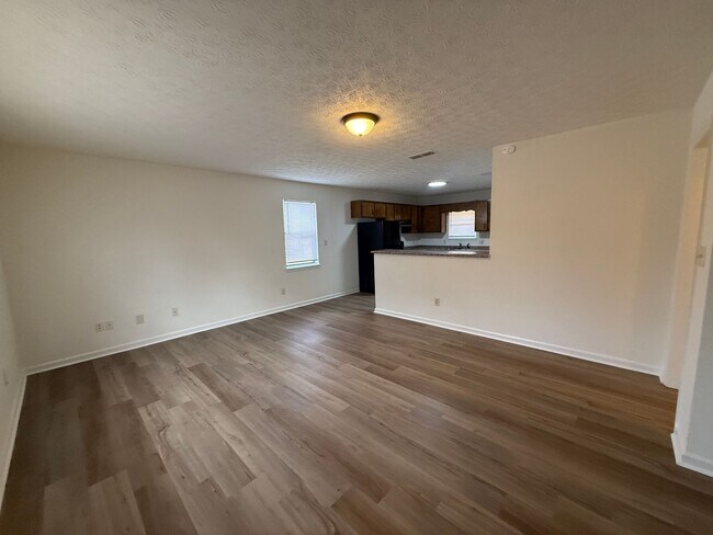 110 Lake Pl in Athens, GA - Building Photo - Building Photo