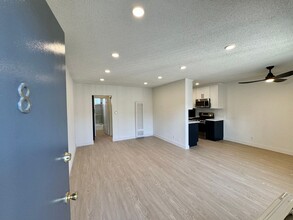 3746 S Canfield Ave, Unit 8 in Los Angeles, CA - Building Photo - Building Photo