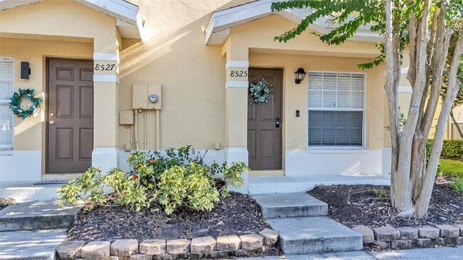 8525 Trail Wind Dr in Tampa, FL - Building Photo - Building Photo